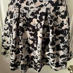 Joe B by Joe Benbasset Floral Black and White Skater Skirt